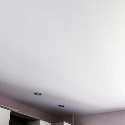 Матовый потолок на кухню